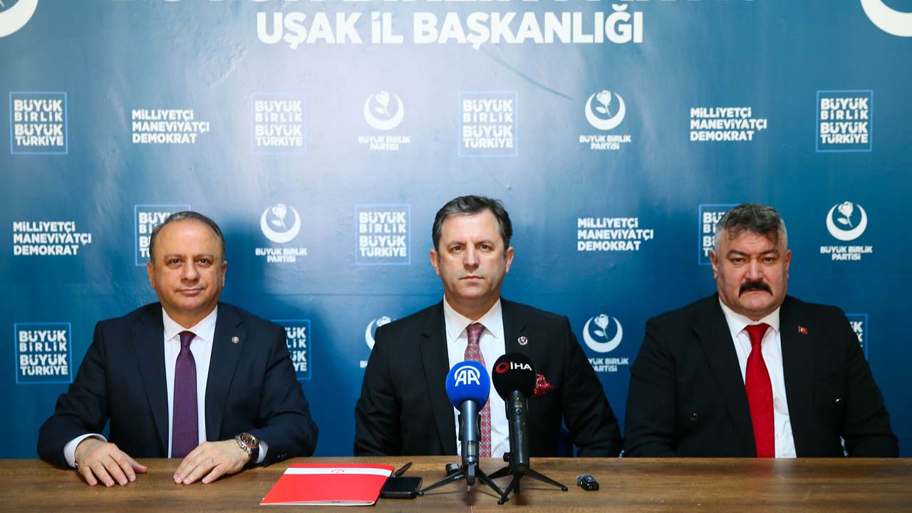 Türker Yörükçüoğlu, Uşak'ta konuştu