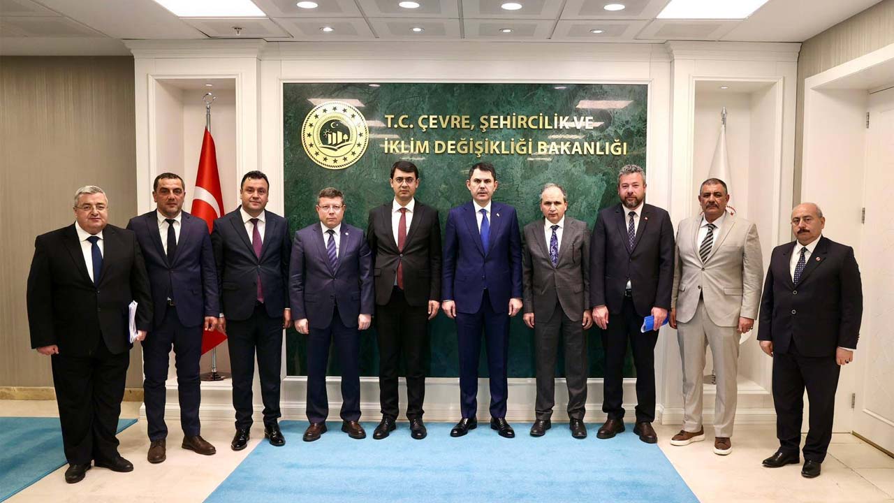 Uşak Heyetinden Ankara Çıkarması, Bakan Kurum’la Önemli Buluşma