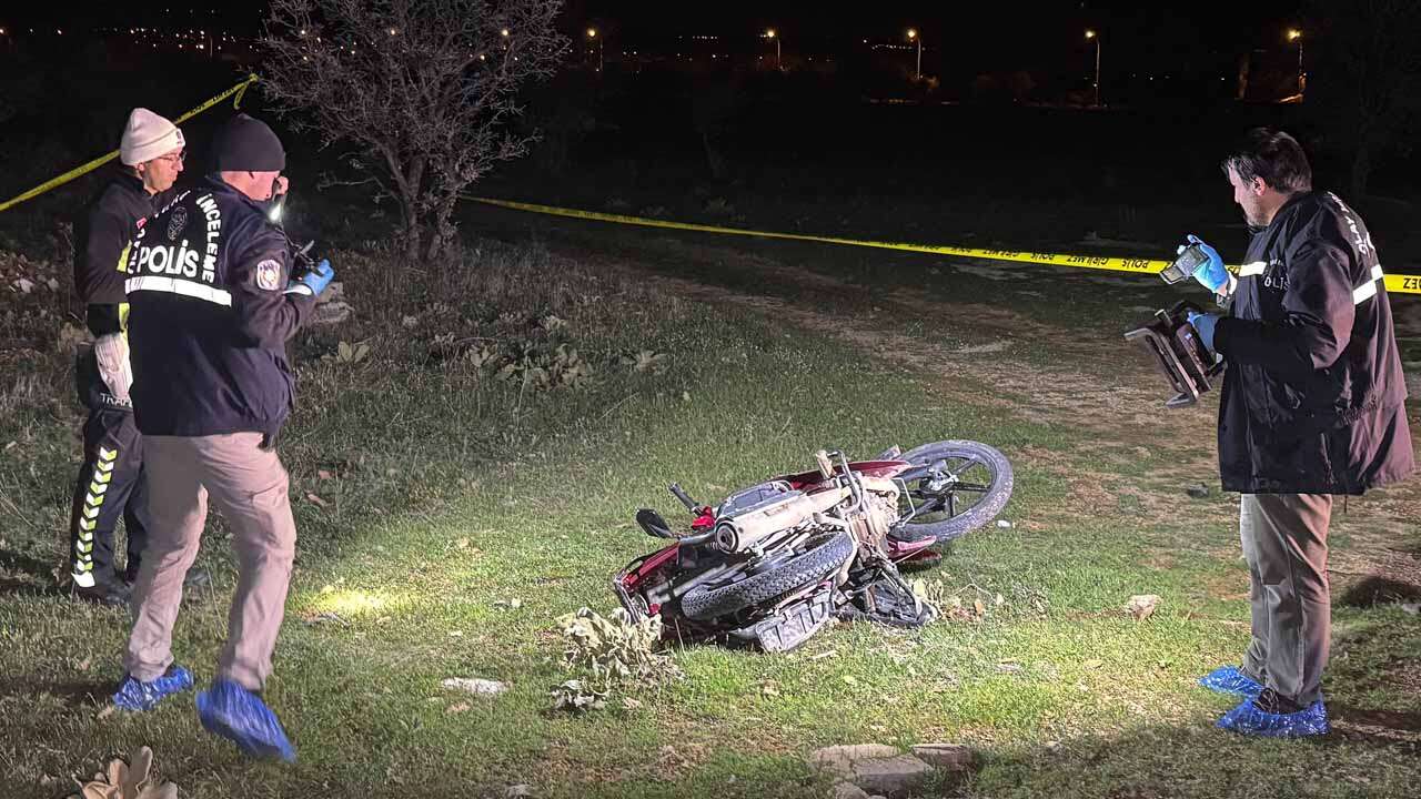 Uşak'ta motosiklet kazası, Halil Yozgat  öldü