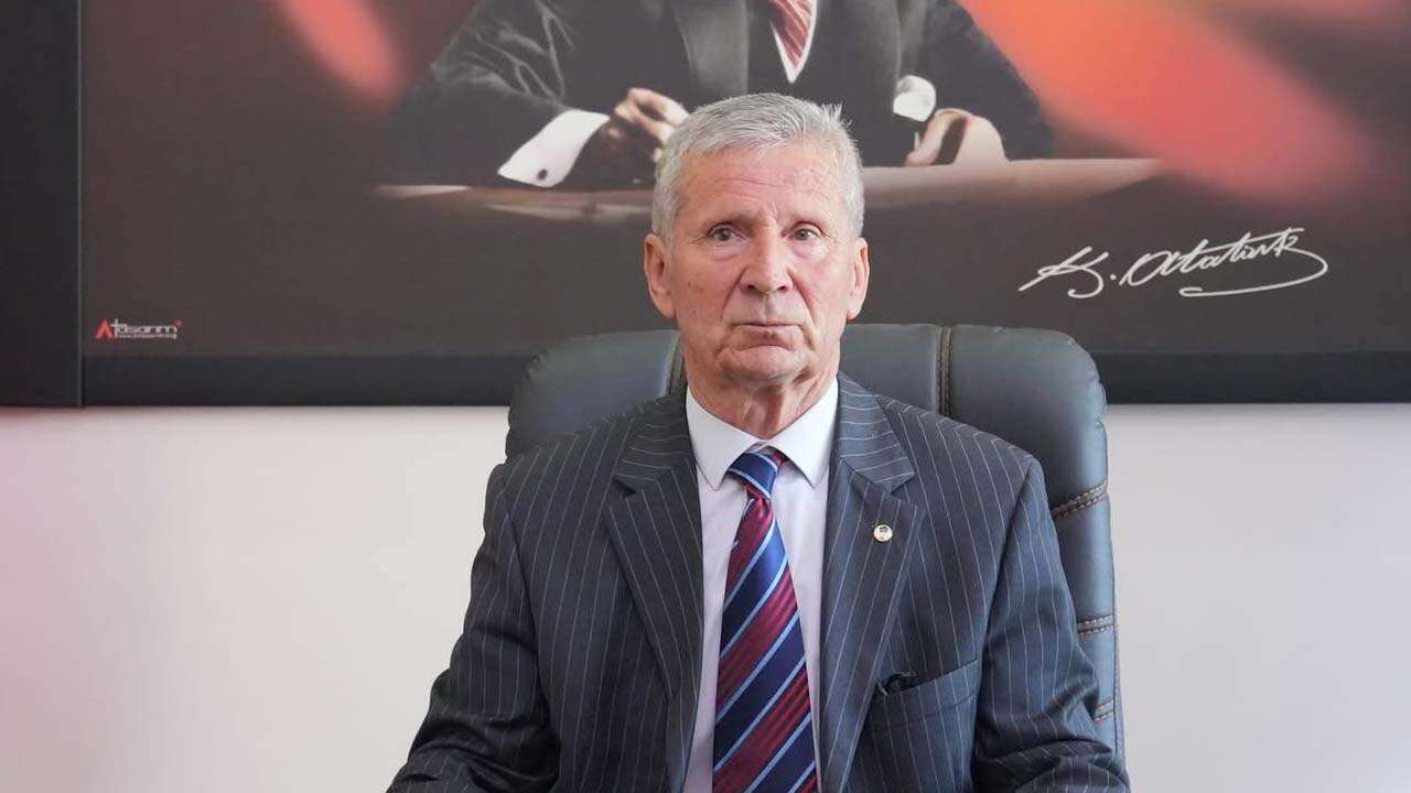 Eşme Belediye Başkan Vekili Zeki Işık oldu