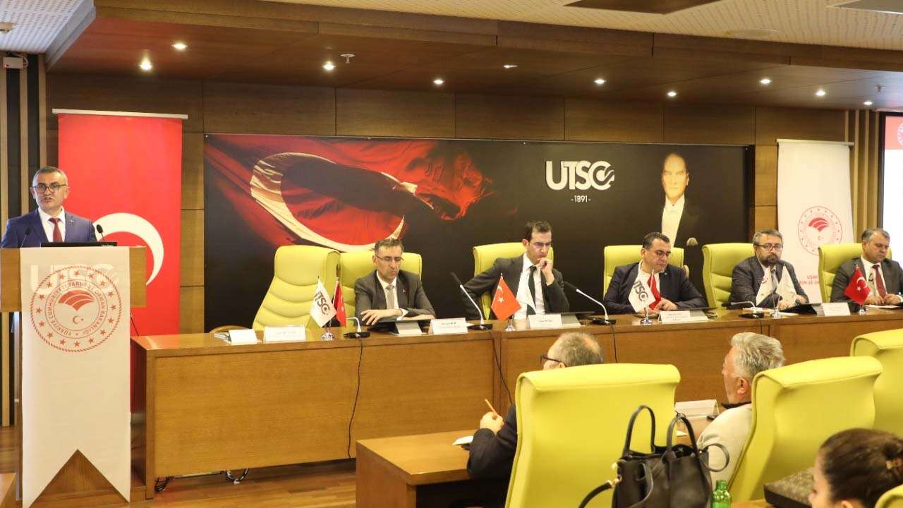 Uşak’ta Tarım ve Yatırım Zirvesi Destekler Anlatıldı