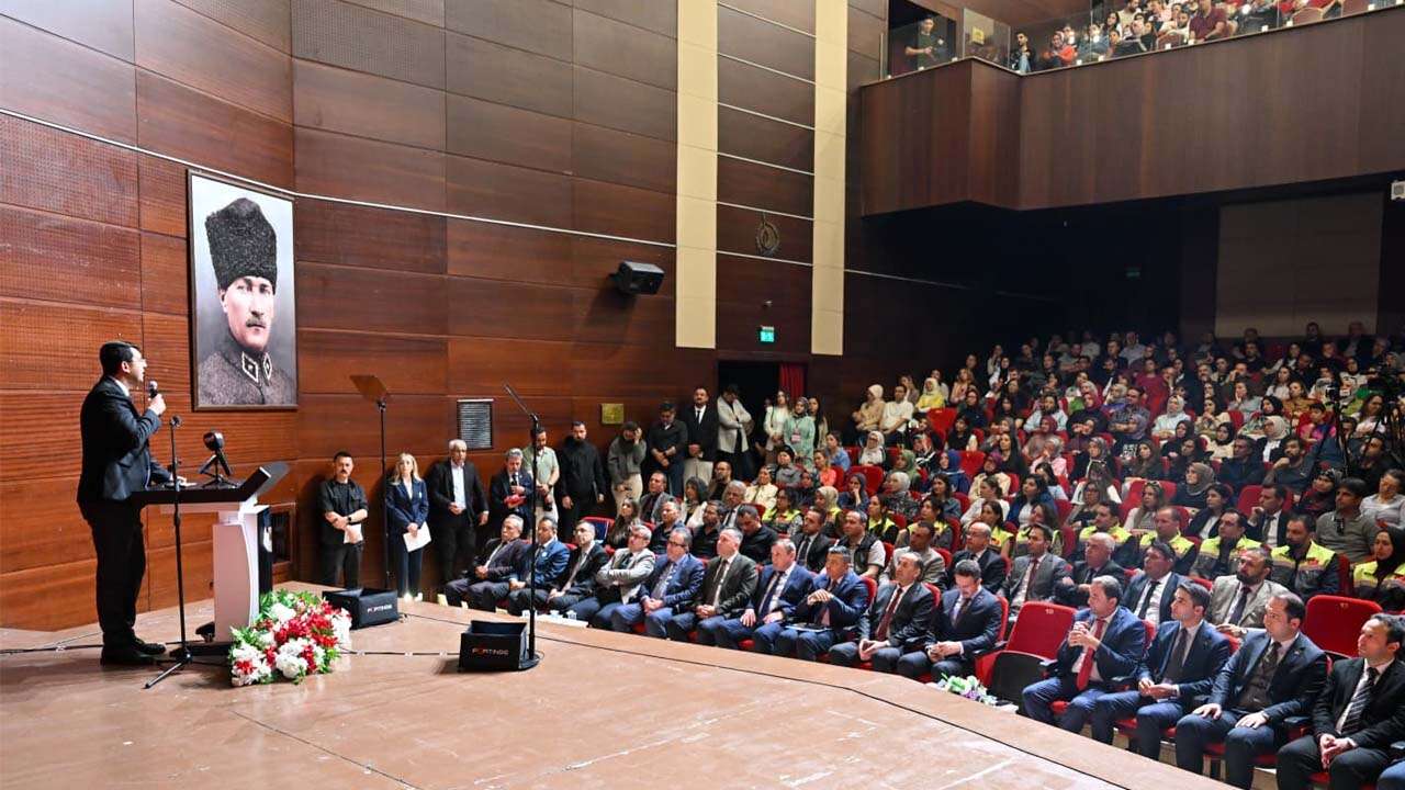 Uşak’ta Gönül Bağı Kuracak Proje “Şefkat Ekipleri” Projesi Tanıtıldı
