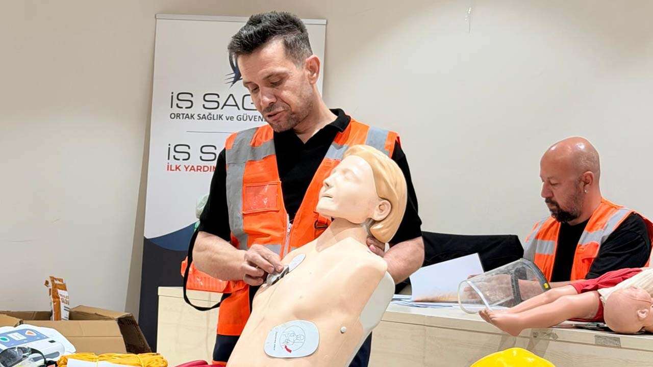 İş Sağlığı ve Güvenliği Uşak Üniversitesinde Uygulamalı Anlatıldı
