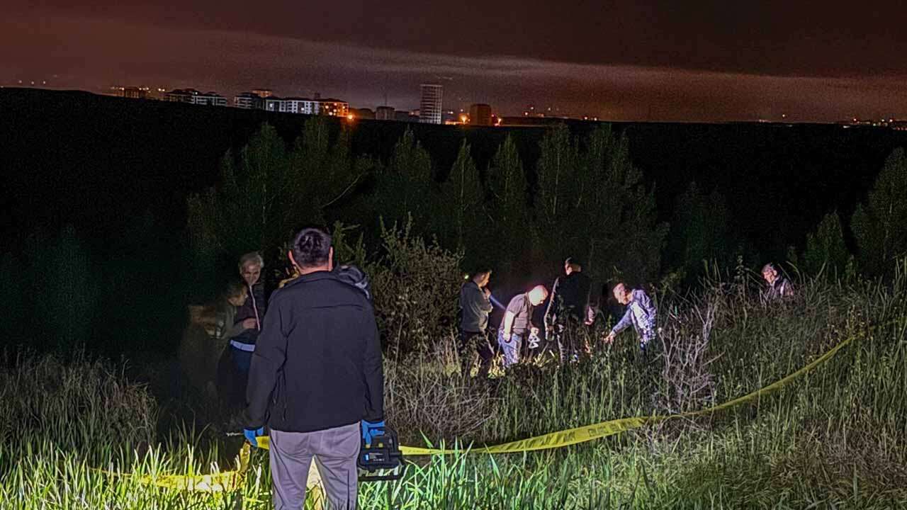 Uşak'ta Boğazı Kesilmiş Erkek Cesedi Bulundu