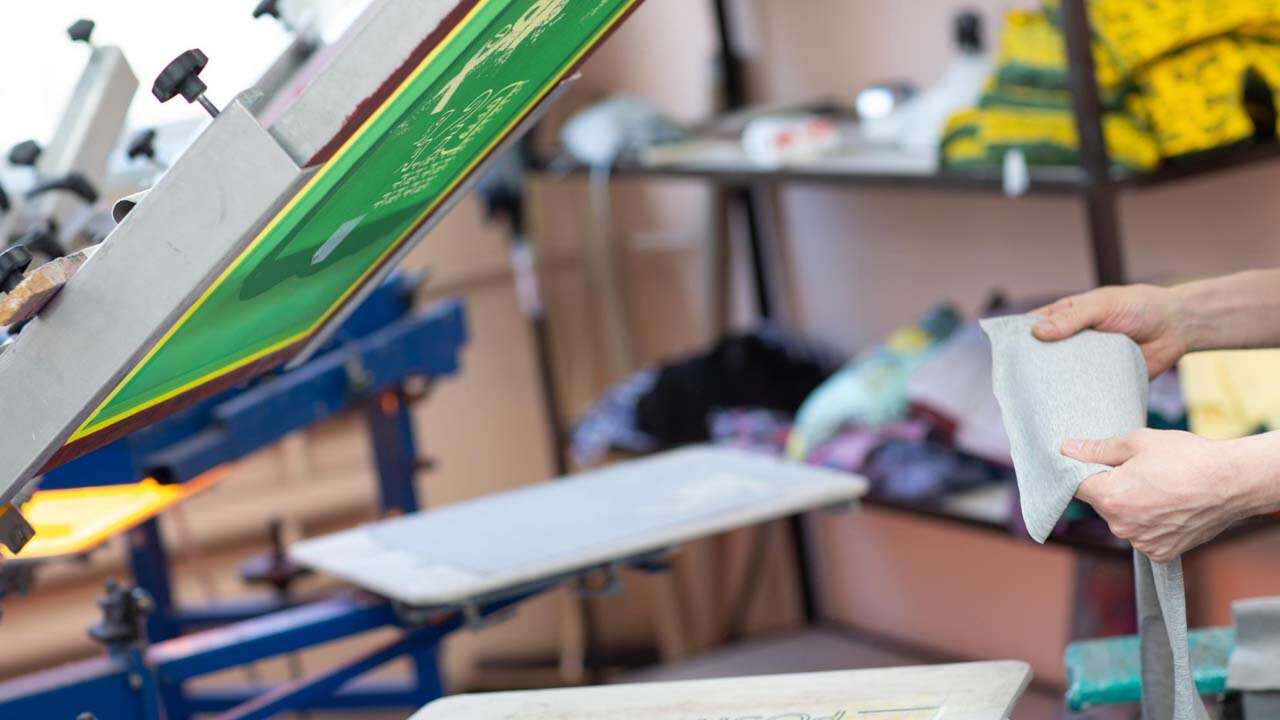 Uşak’ta Yıldırımlar Baskı-Boya Sanayi Personel Alımı Yapacak