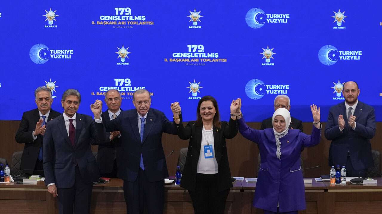 Afyonkarahisar Belediye Başkanı Burcu Köksal, AK Parti’ye katıldı