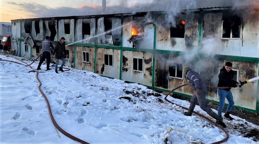 Uşak'ta yürekleri ağza getiren yangın