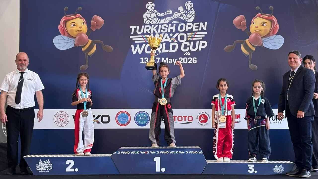 Uşaklı Sporcular Dünya Kupası’ndan 10 Madalyayla Döndüler