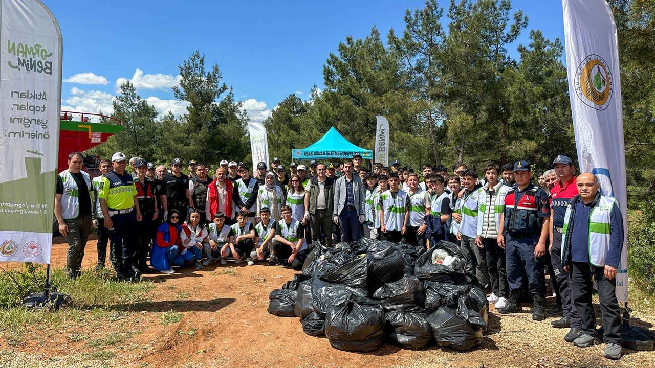 Uşak'ta Hacıkadem Çamlığı'nda "Orman Benim" etkinliği düzenlendi