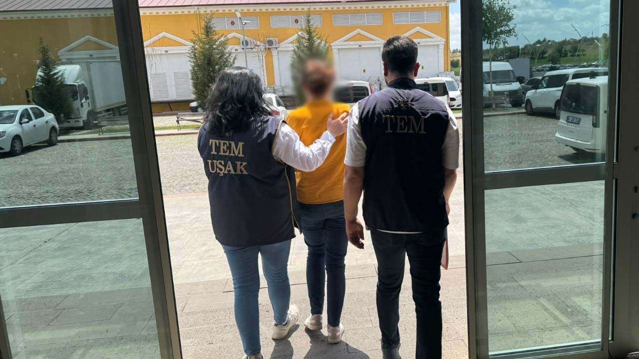 Uşak’ta Aranan FETÖ/PDY Hükümlüsü Kadın Yakalandı