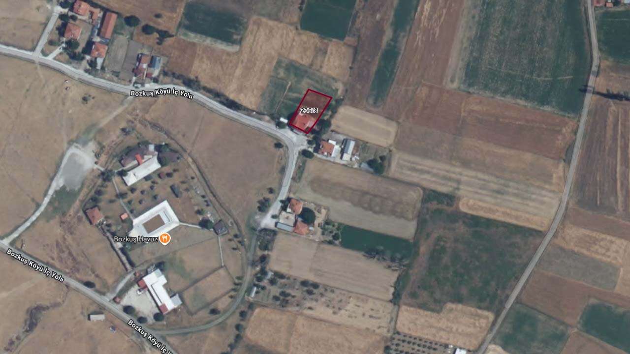 Uşak Bozkuş Köyü'nde 5,2 Milyon TL Değerinde Taşınmaz Satışa Çıktı
