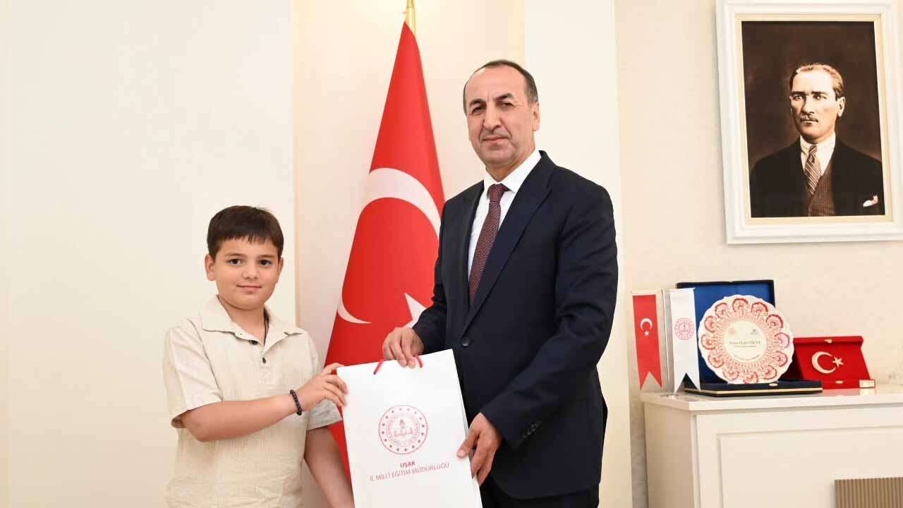 Uşak’ta İlkokul Öğrencisinden Örnek Proje