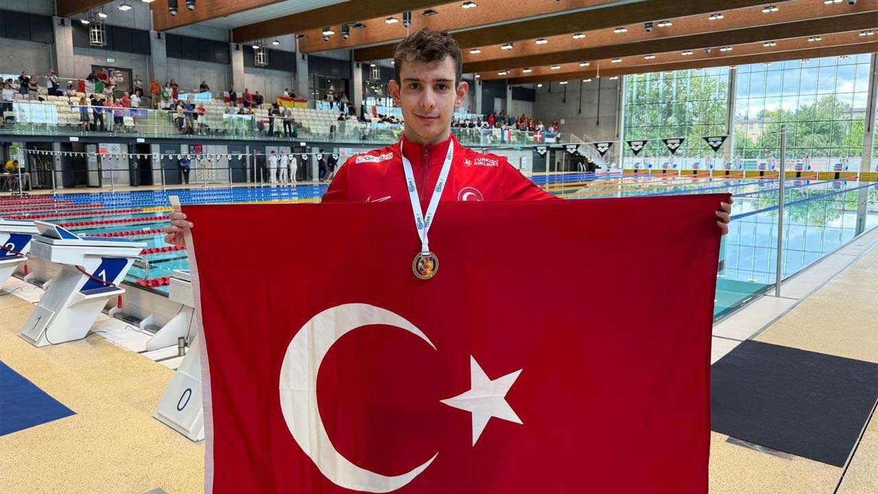 Uşaklı Özel Sporcu Bilge Kağan Yılgın Avrupa Şampiyonu Oldu