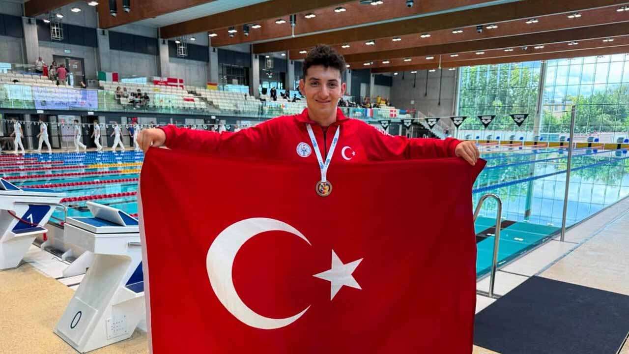Uşak Spor Lisesi Öğrencisi Eymen Özdemir Avrupa Şampiyonu Oldu