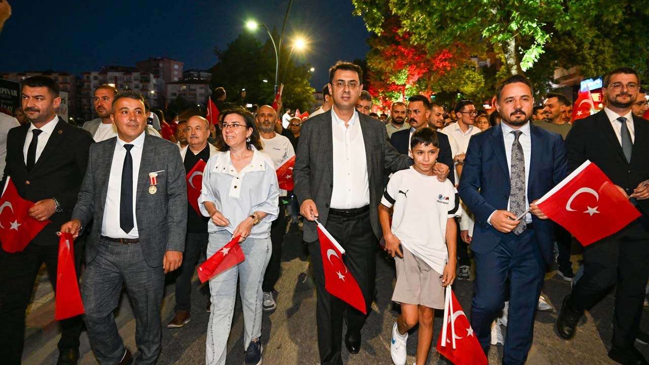 Uşak'ta 15 Temmuz Demokrasi ve Milli Birlik Günü programı düzenlendi