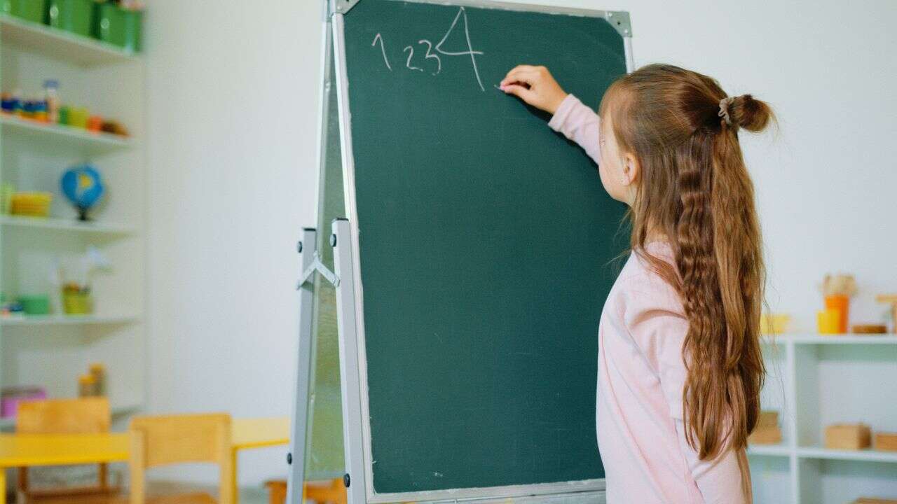 İlkokul 1. Sınıf Kayıtları Nasıl Yapılır, 2026 Kaç Aylıklar Okula Başlayacak?