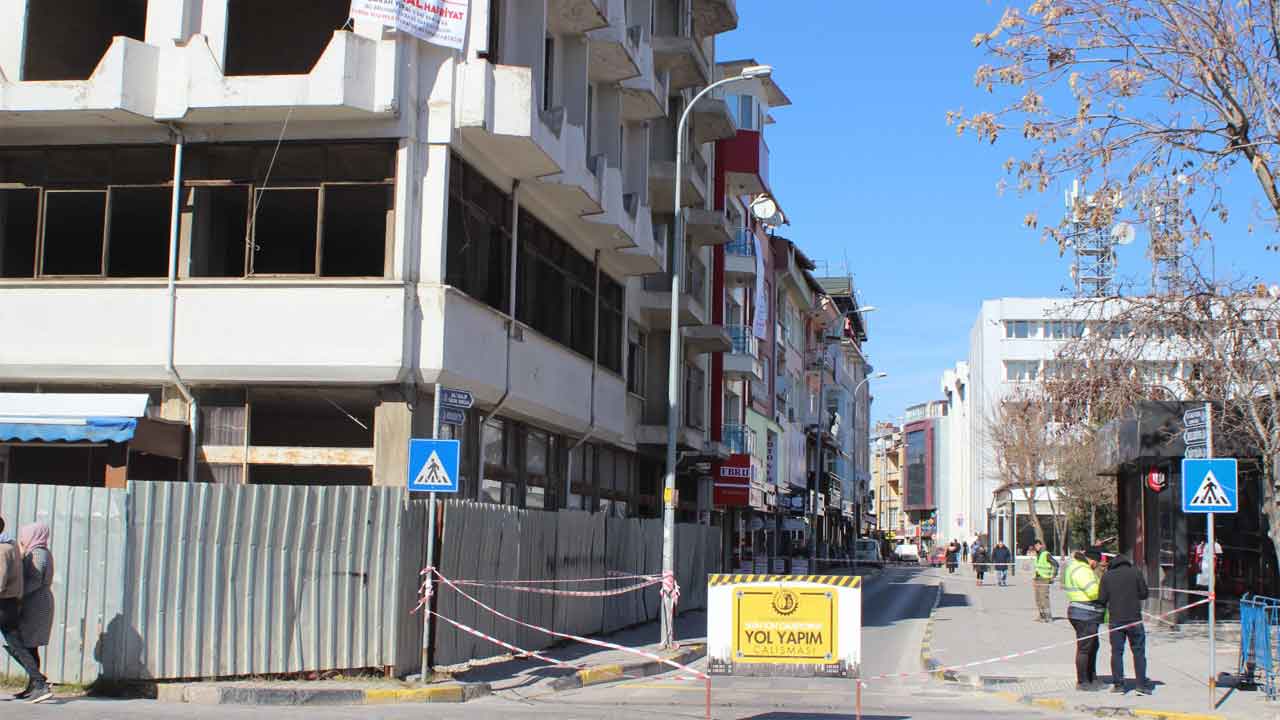 Uşaklı Sürücüler Dikkat! Yarın Trafiğe Kapanıyor