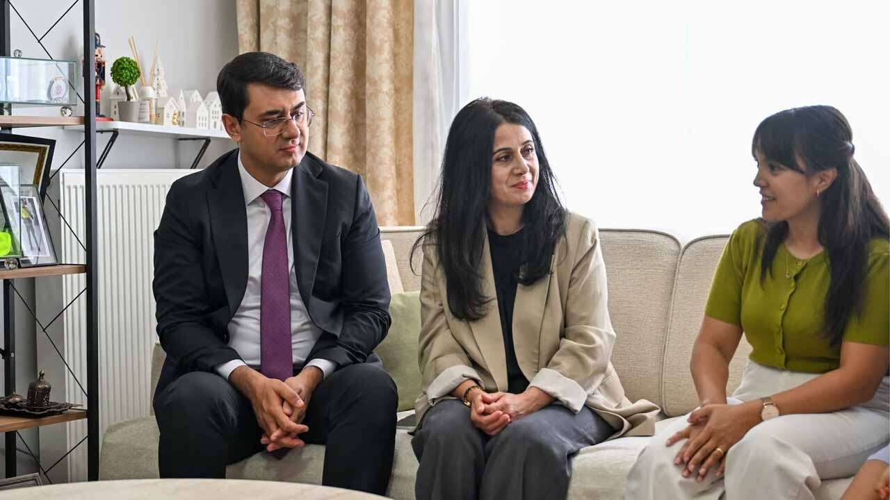 Vali Serdar Kartal, Şehit Polis Zeki Bacak’ın Ailesini Ziyaret Etti