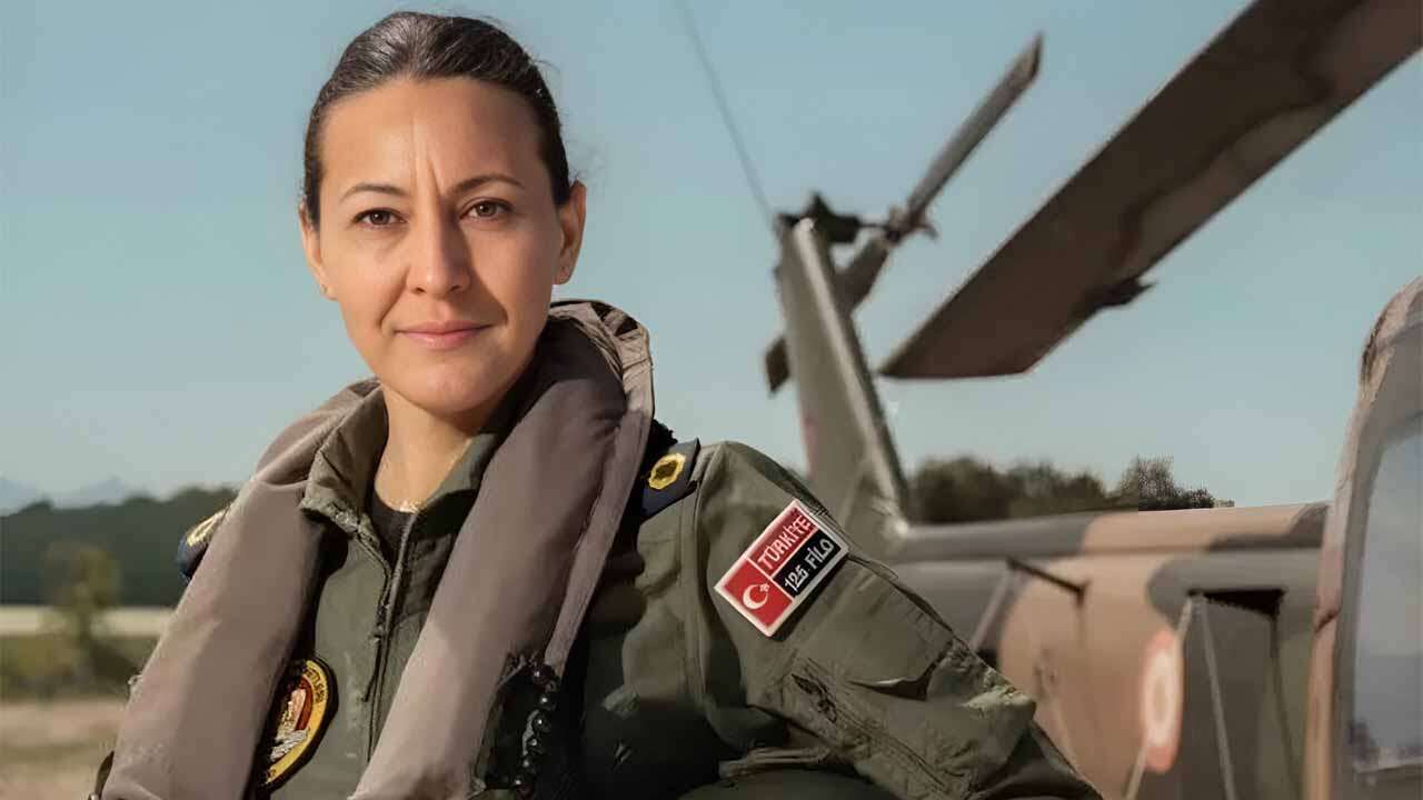 Uşaklı Özlem Karapınar İlk Kadın Hava Generali Oldu