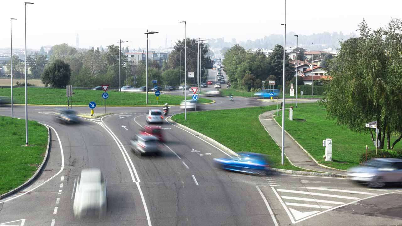 Kavşakta Kim Kime Yol Verecek? Yargıtay’dan Emsal Niteliğinde Karar