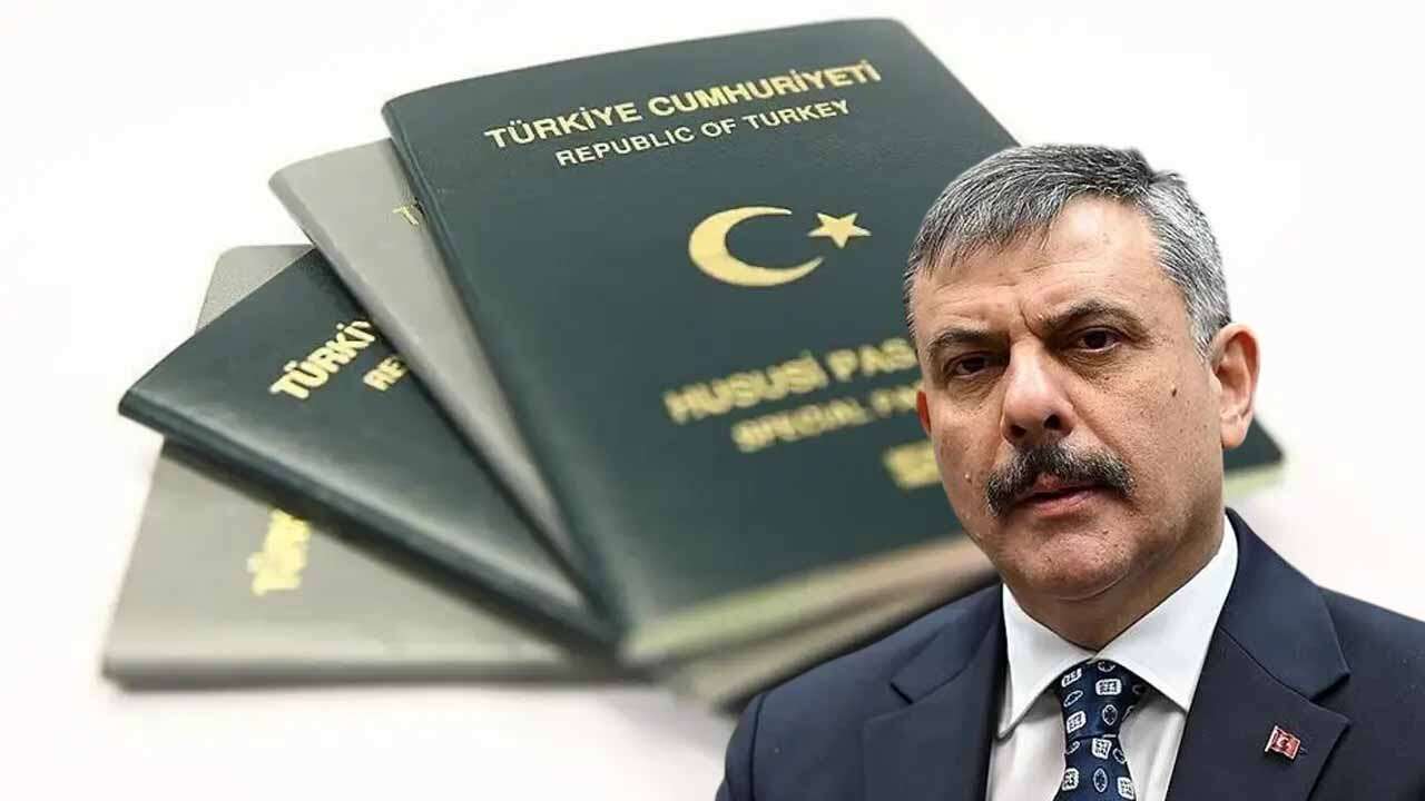 Bakan Çiftçi, Gazi ve Şehit Yakınlarının Yeşil Pasaport Alma Şartları Açıkladı