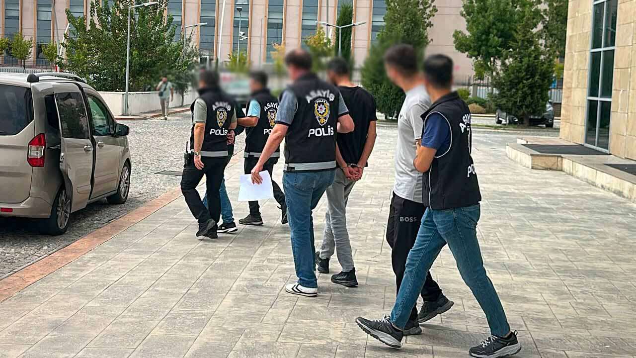 Uşak'ta Kuyumcu Soygununda 3 Tutuklama