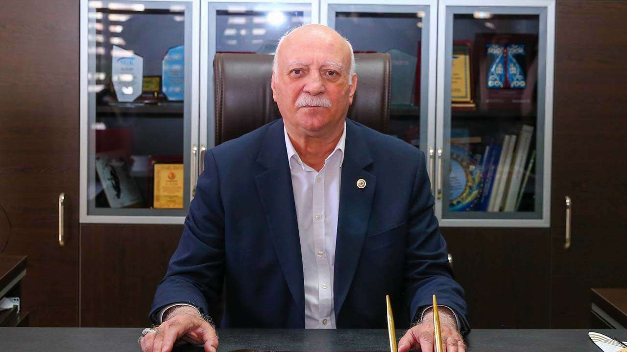 Şemsi Bayraktar, Uşak Ziraat Odası'nı ziyaret etti