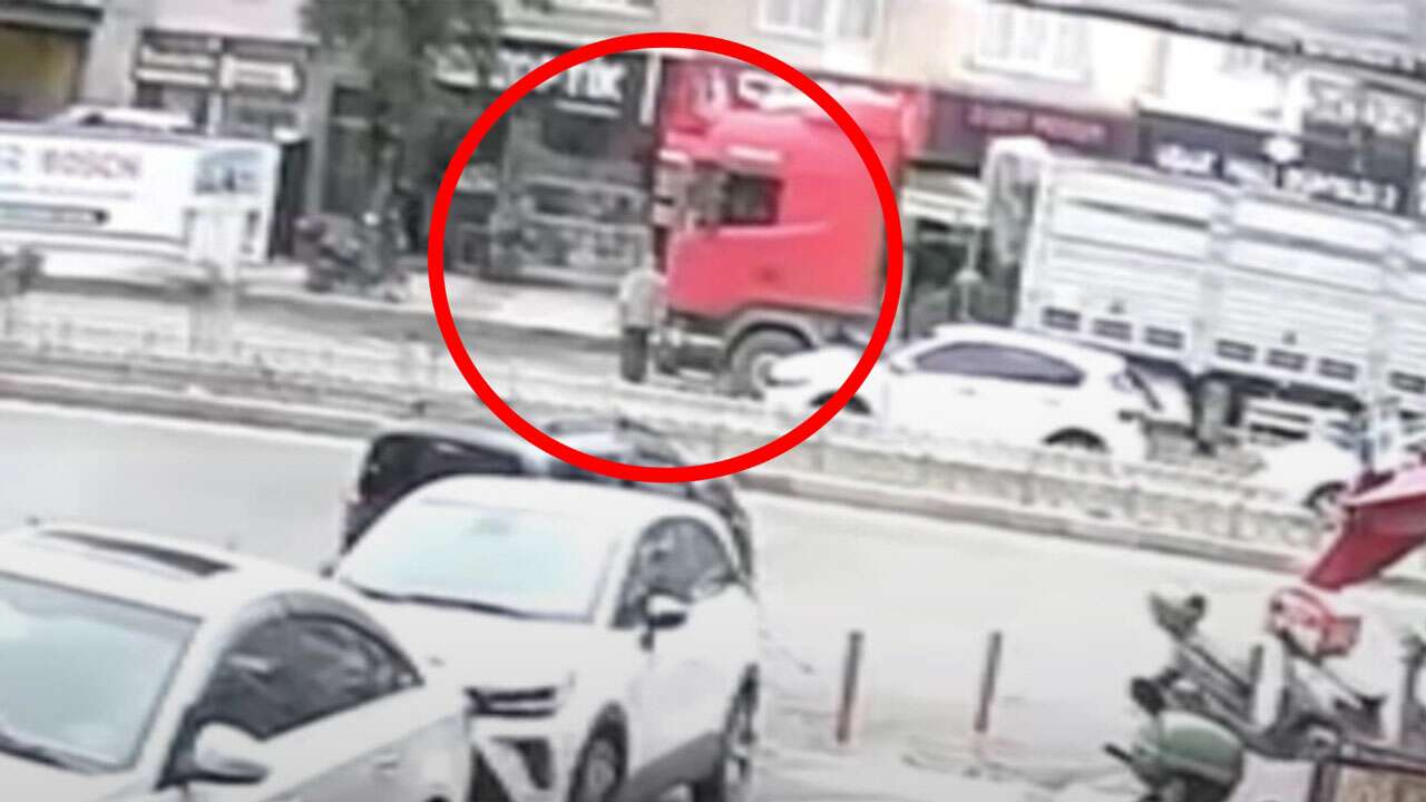 Uşak'ta Tırın Çarptığı Orhan Çelik Hastanede Öldü