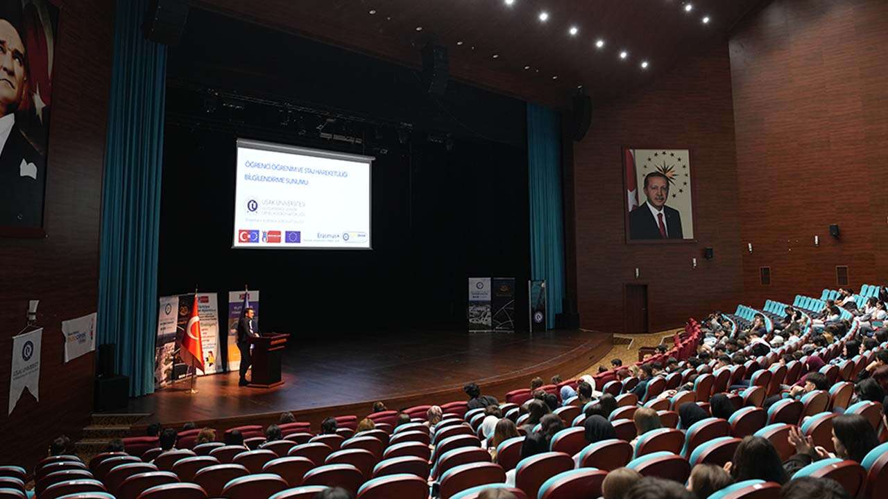 Uşak Üniversitesi Öğrencilerine Avrupa Kapıları Açılıyor