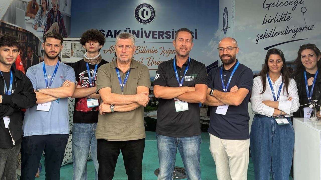 Uşak Üniversitesi Öğrencileri TEKNOFEST 2026’dan Türkiye Derecesiyle Döndü