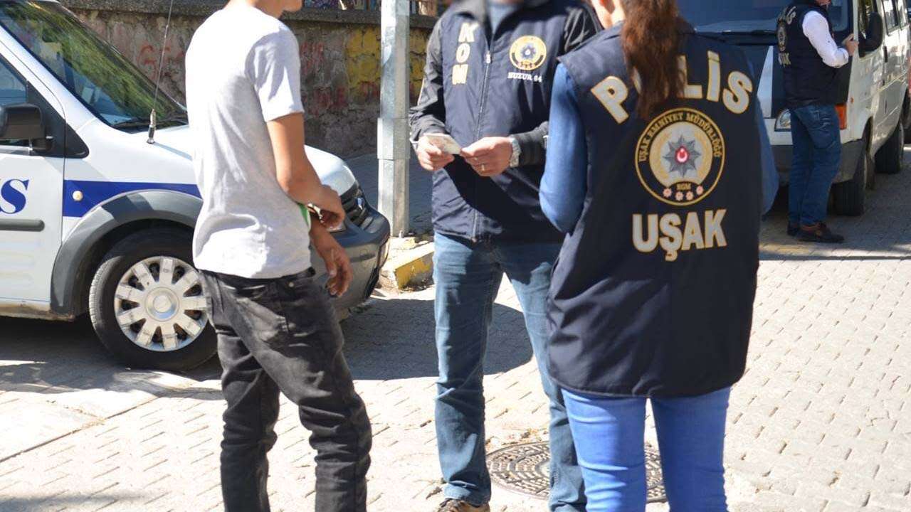 Uşak’ta Okul Çevreleri Yakın Takibe Alındı