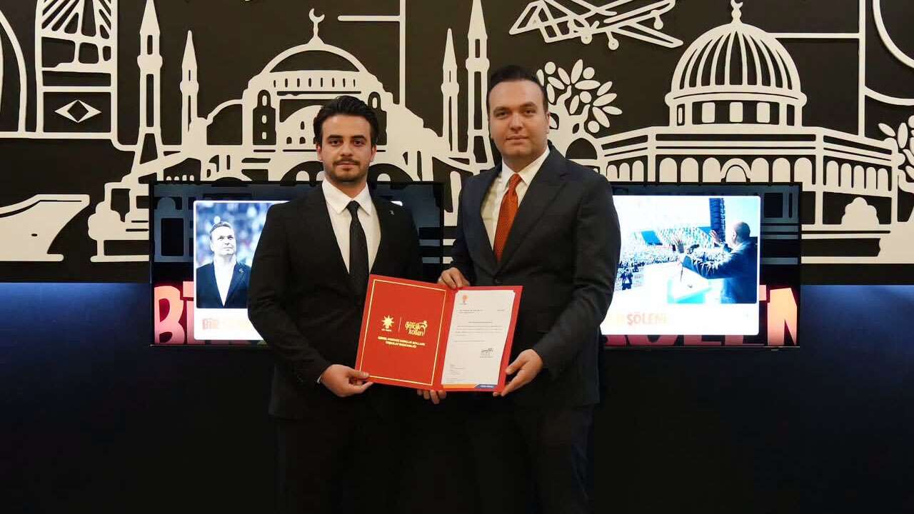 AK Parti Uşak Gençlik Kolları’nın Yeni Başkanı Batuhan Yalabık’tan İlk Mesaj