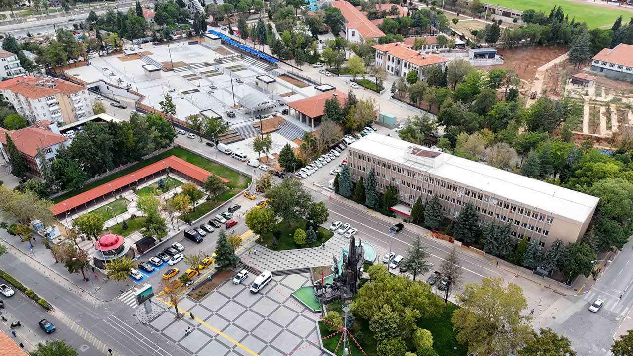 Uşak'ta Hafta Sonu Sıcaklık 26 Dereceye Çıkıyor