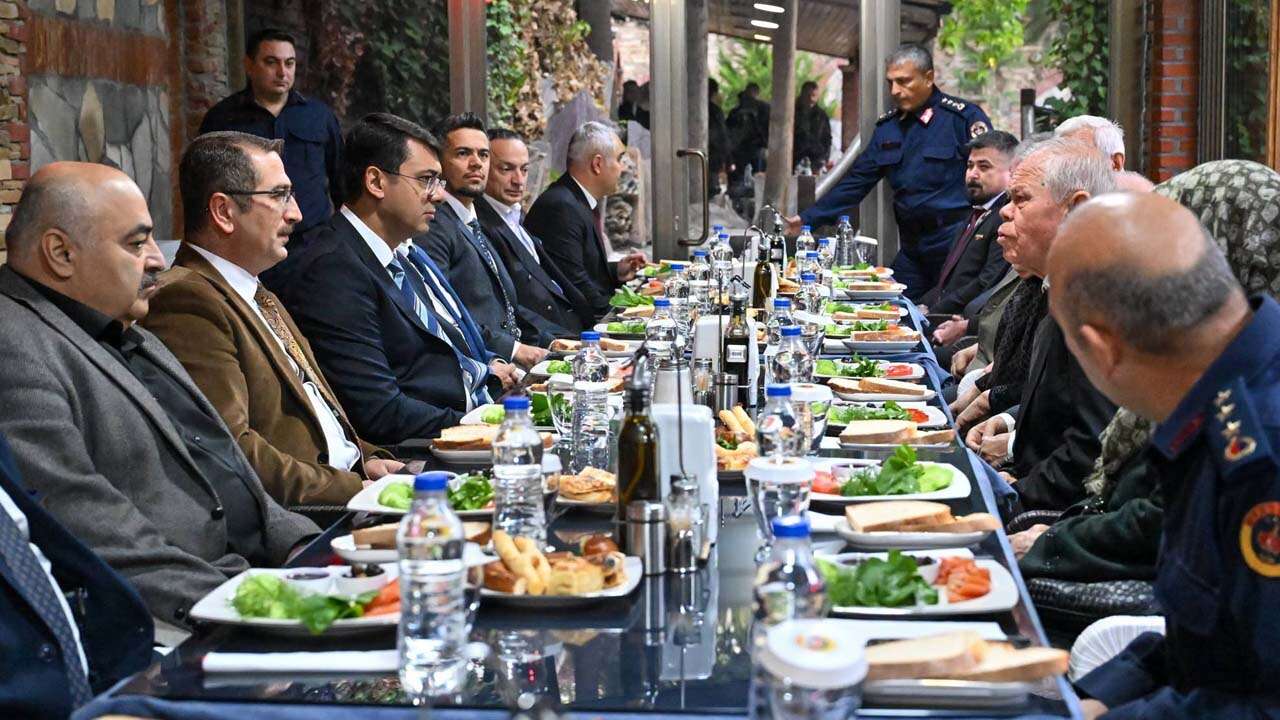 Valisi Serdar Kartal, Şehit Aileleri ve Gazilerle Buluştu