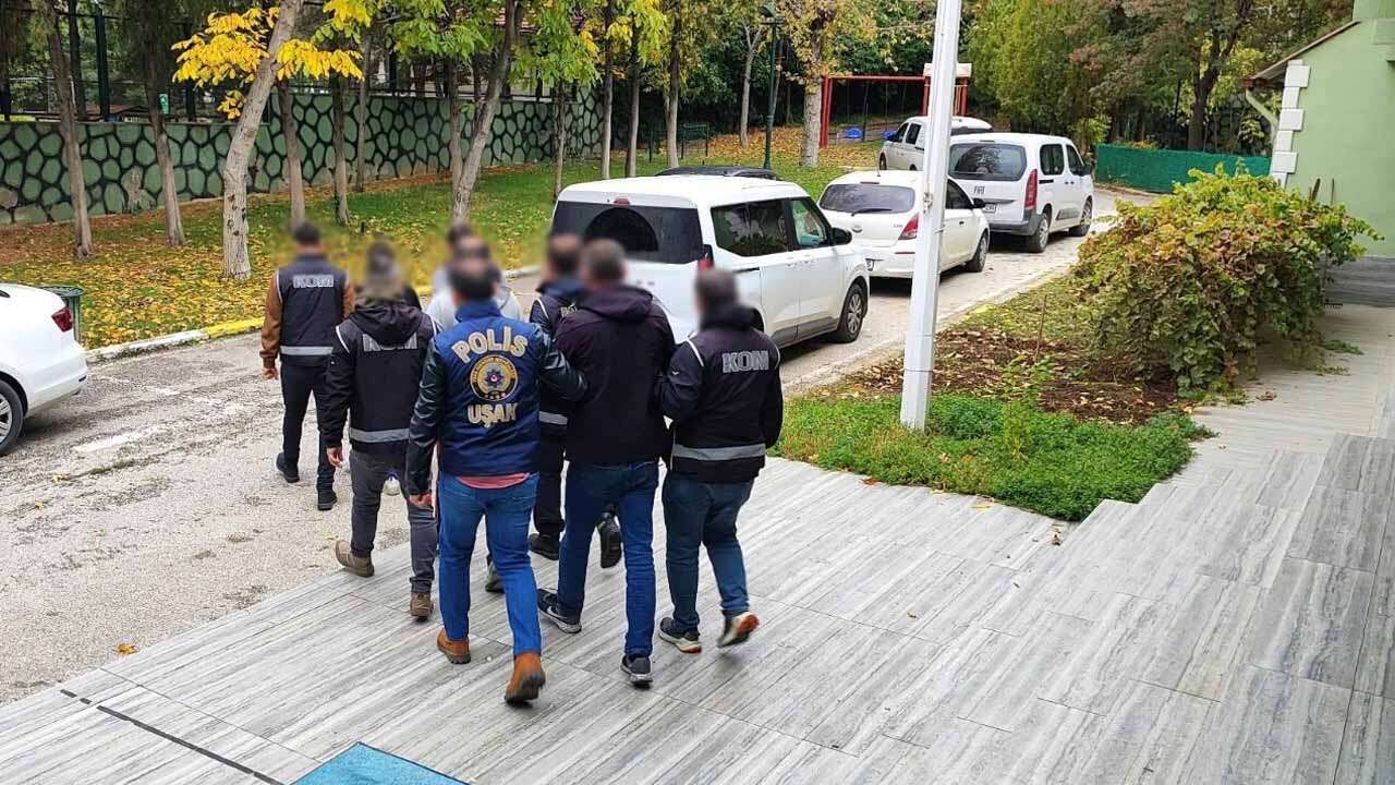 Uşak'ta Oto Galeride Kilometre Oyunu, 3 Şüpheli Tutuklandı