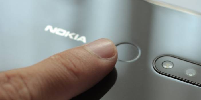 Nokia öyle bir telefon çıkardı ki herkesi şaşırttı! Bu model gençlere asla hitap etmiyor! Tam bir asker telefonu