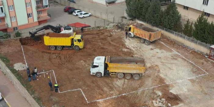 Yıkılan ayaklı su deposunun yerini gençlik merkezi alıyor