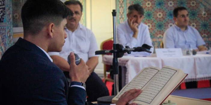 "Kur'an-ı Kerim'i Yüzünden Güzel Okuma Yarışması Bölge Finali" Uşak'ta yapıldı