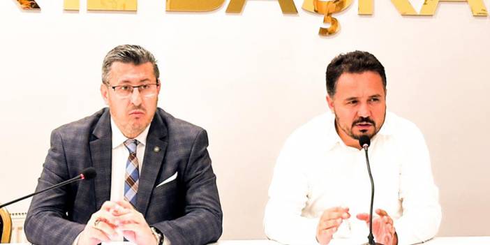 AK Parti, Uşak’ta 35 kişiye daha rozet taktı: Büyük kongre tarihi duyuruldu!
