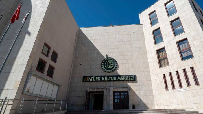 Uşak’ta 100. yıl dopdolu geçecek! Sergi, söyleşi ve etkinlikler…