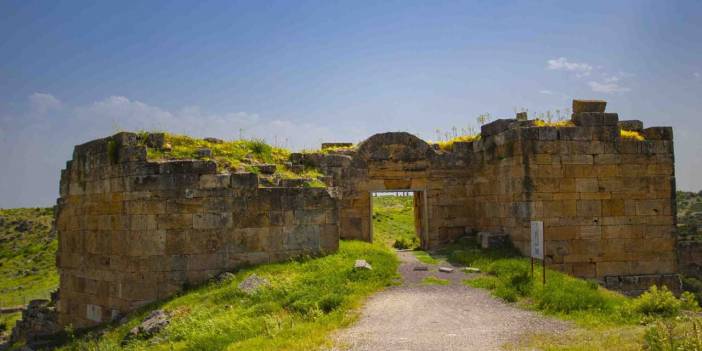 Muğla’da ödül alan “Blaundus Antik Kenti” fotoğrafı ortalığı karıştırdı