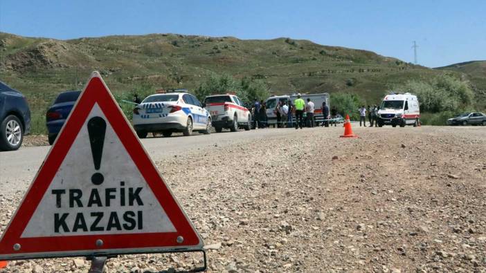 Uşak'ta trafik kazasında İl Genel Meclisi Üyesi Erkan Aras yaralandı