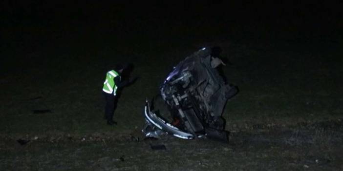 Uşak'ta Güney Çevre Yolu'nda tarlaya uçan otomobildeki 2 kişi yaralandı