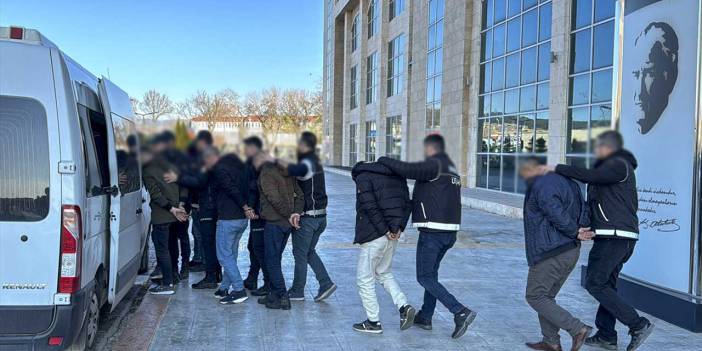 Uşak merkezli uyuşturucu operasyonunda 12 zehir taciri tutuklandı
