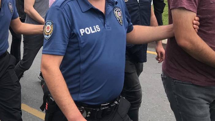 Uşak'ta sentetik uyuşturucu ele geçirilen otomobildeki 2 kişi tutuklandı