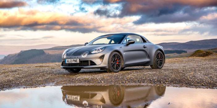 Türkiye’de satışa sunulacak olan Alpine A110 hangi versiyonlarıyla satılacak