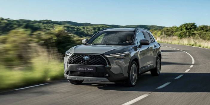 Toyota Cross’u geçen ay almayan pişman oldu! Yeni fiyatlar araç almak isteyenleri üzdü