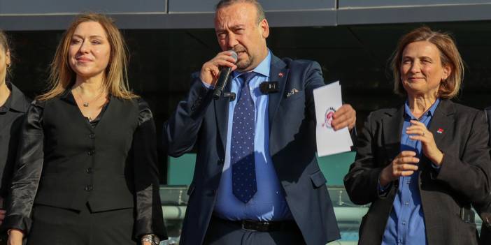 Uşak Belediye Başkanı Özkan Yalım göreve başladı