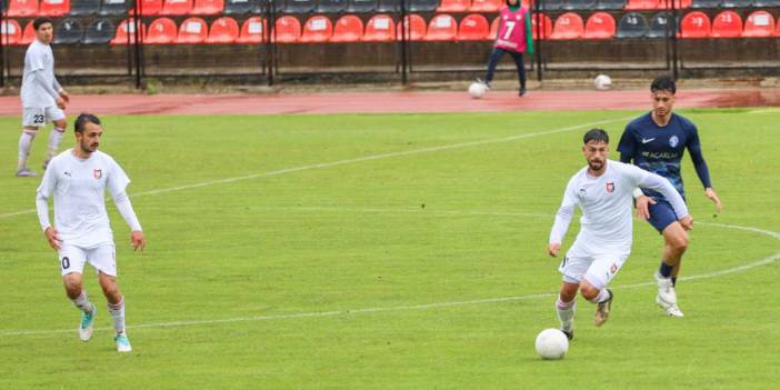 Uşakspor 5 gollük yenilgiyle 2.Lig’e veda etti
