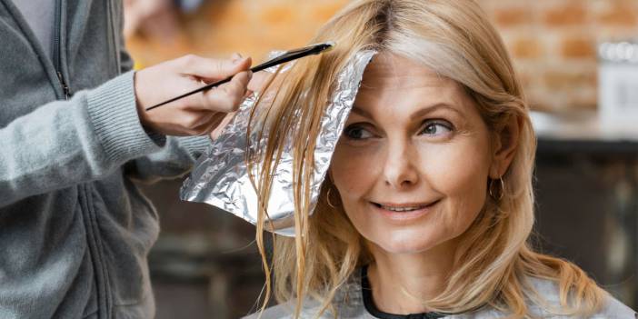 Saç Açma Yöntemleri: Doğal Yollarla Saç Rengi Nasıl Açılır?